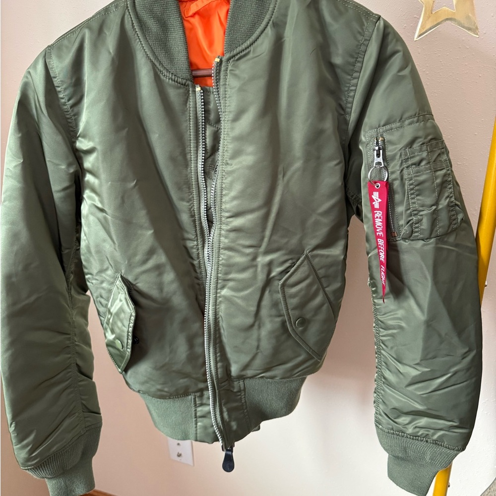 Alpha Industries MA-1 Bomber Jacket Olive Green Flight Jacket Size M NWOT - Picture 7 of 16